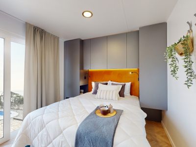campsite-phalaris-mobile-home-pinus-premium-interior-bedroom