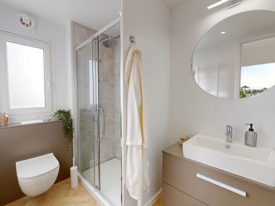 campsite-phalaris-mobile-home-pinus-premium-single-beds-bathroom-i