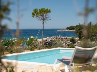 campsite-terra-park-phalaris-mobile-home-marinus-deluxe-camping-villa-terrace-pool-view