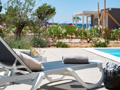 campsite-terra-park-phalaris-pinus-camping-villa-lux-terrace-sunbeds