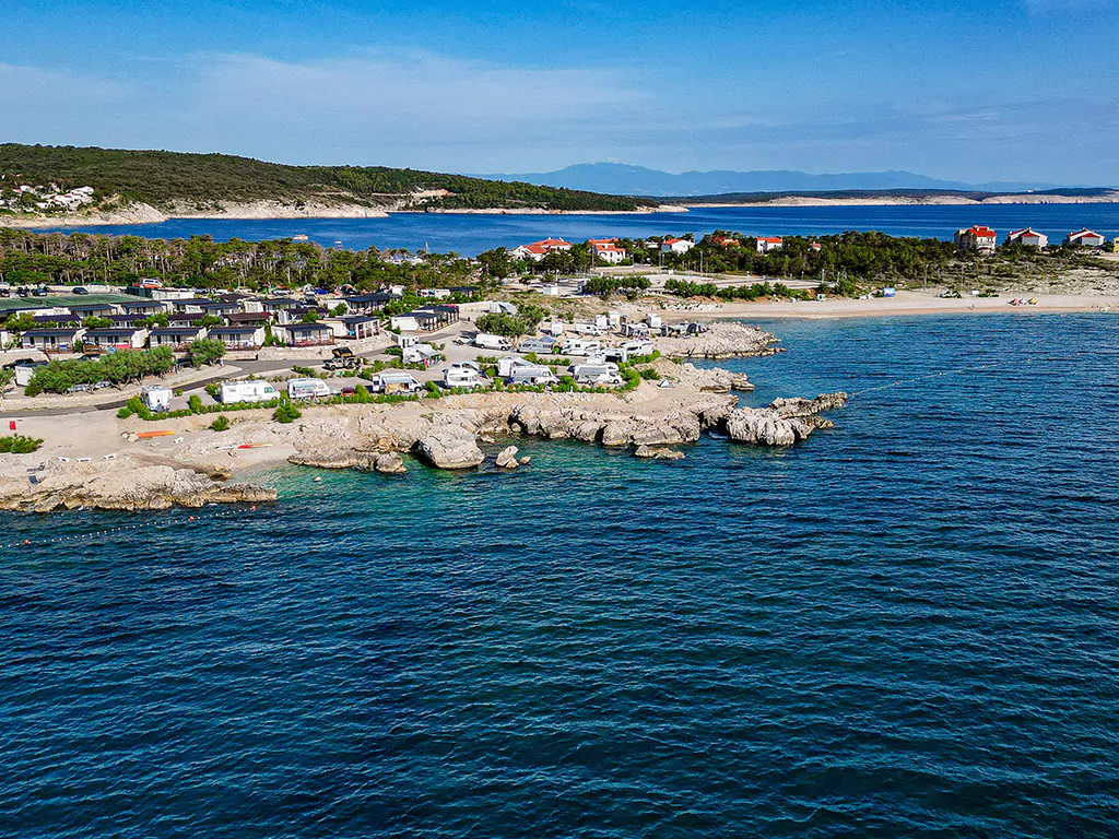 campsite-tiha-silo-pitches-firts-row-to-the-sea-ii