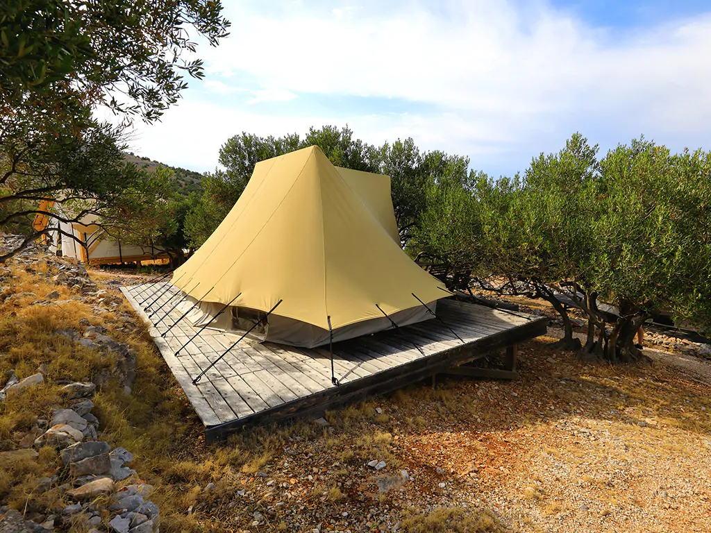 glamping-festa-deluxe-tent-for-3-persons