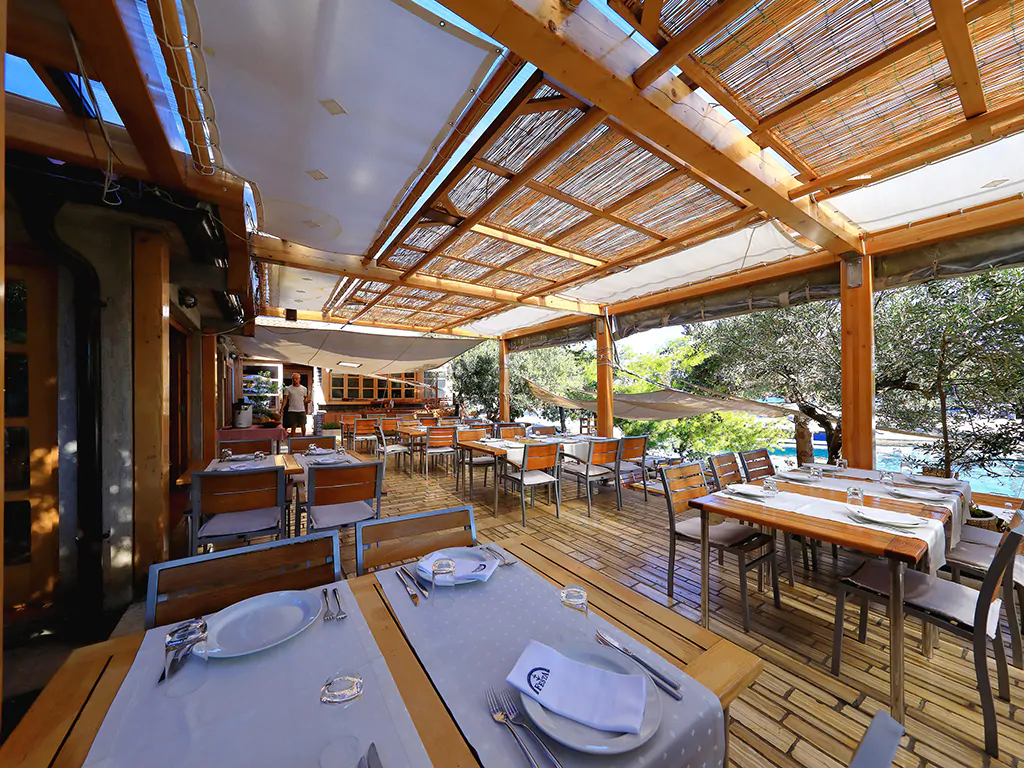 glamping-resort-festa-restaurant-i