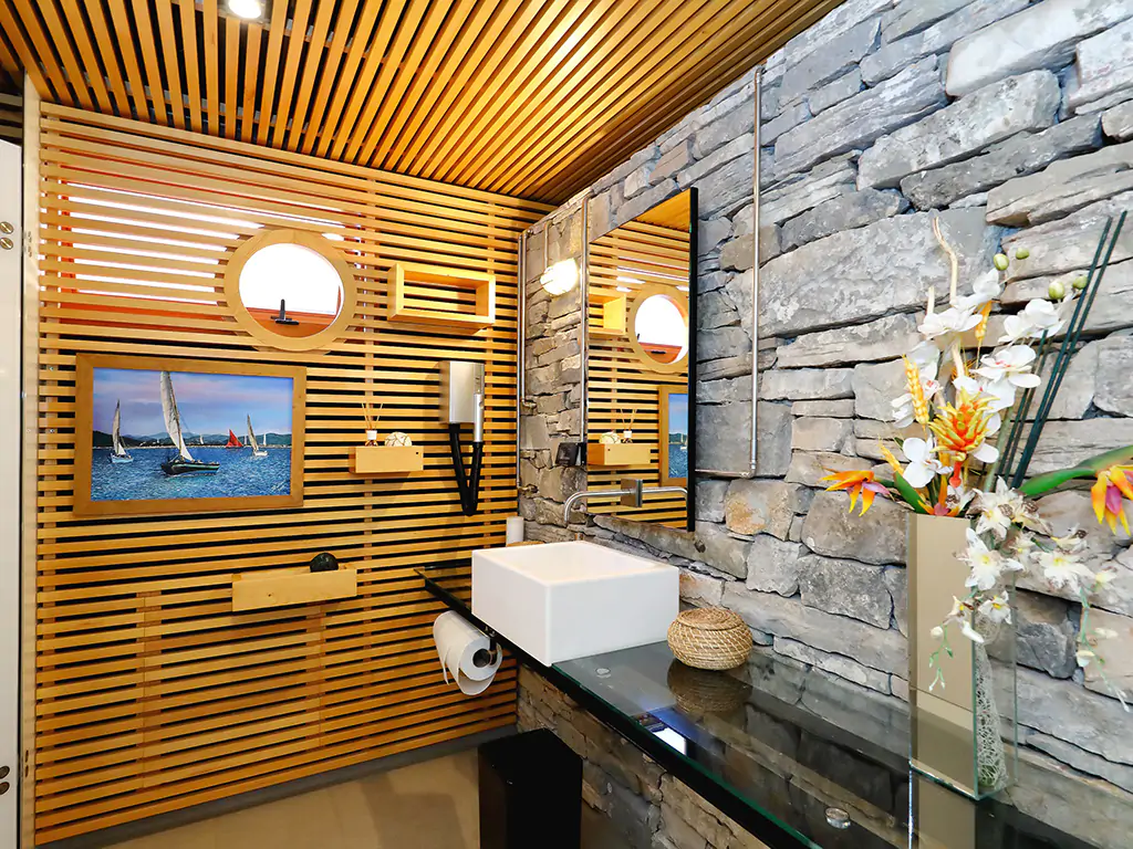 glamping-resort-sanitary-corner-interiror