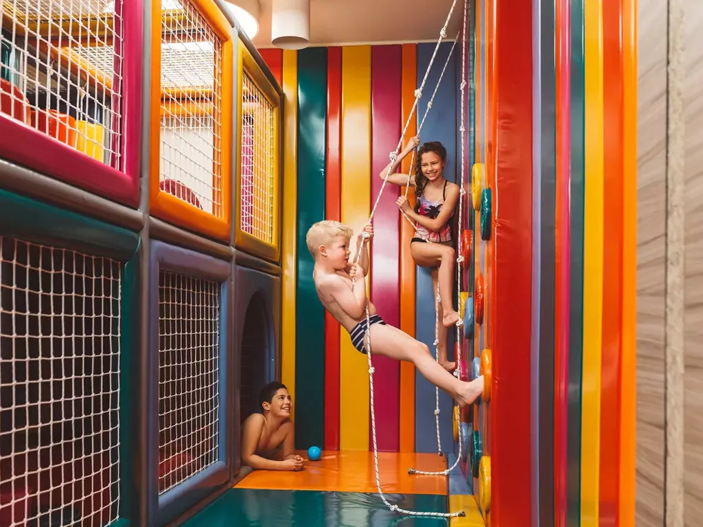 kamp-natura-terme-olimia-campsite-indoor-pool-kids-playground