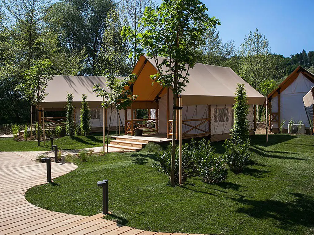 kamp-natura-terme-olimia-glamping-tent-s-exterior-path-way-ii