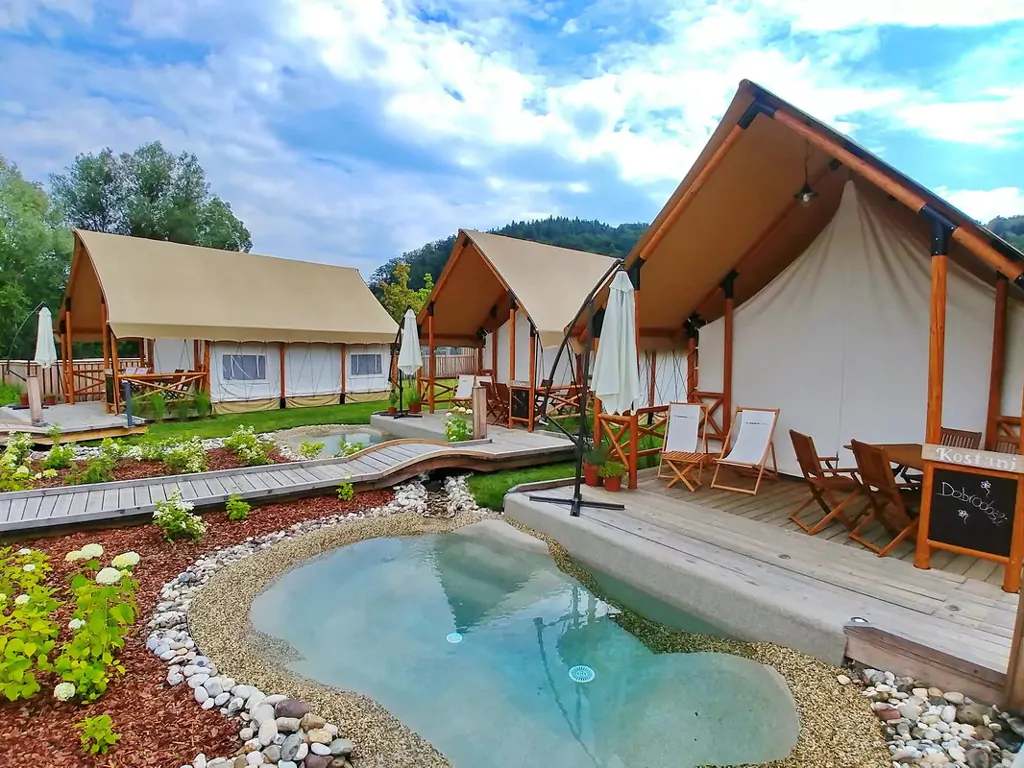 kamp-natura-terme-olimia-exterior-glamping-m-tent-front-view