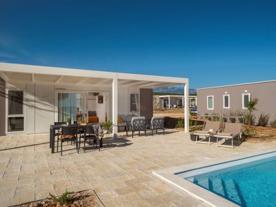 terra-park-phalaris-pinus-camping-villa-exterior-terrace-pool