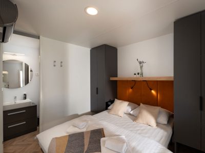 terra-park-phalaris-pinus-camping-villa-interior-bedroom-double-bed
