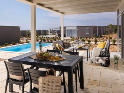 terra-park-phalaris-pinus-camping-villa-lux-exterior-terrace