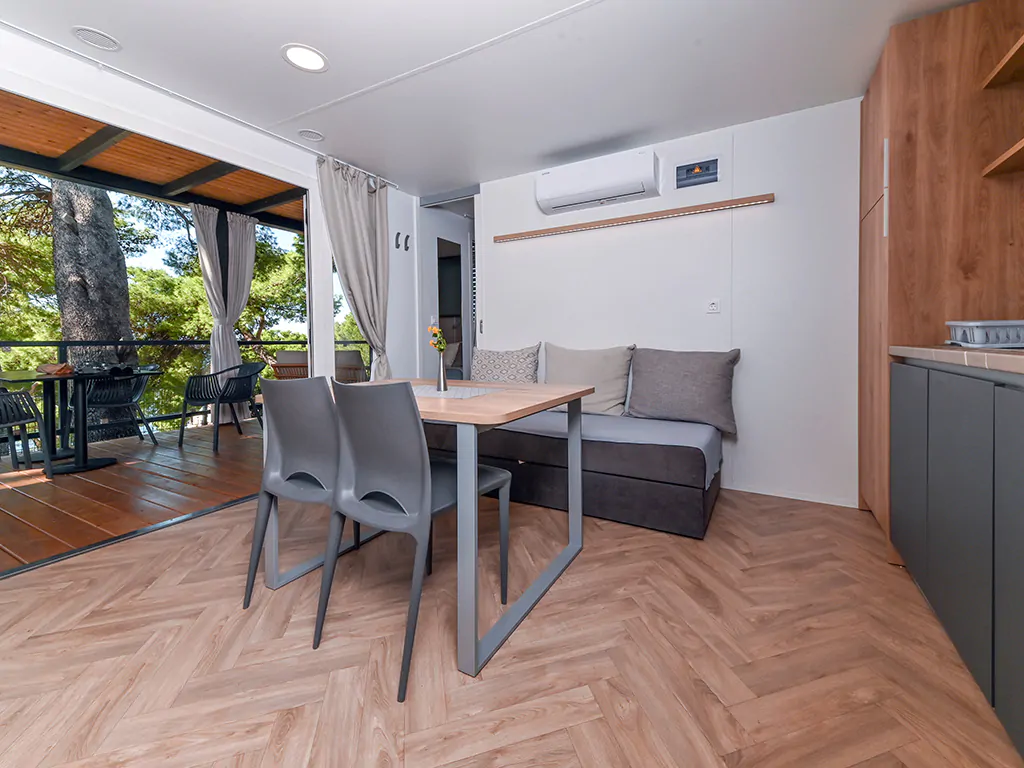 camping-morenia-beach-resort-mobile-home-interior-living-room-2