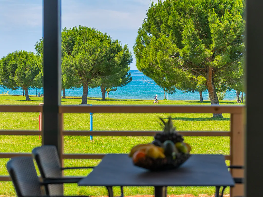 campsite-park-umag-mobile-home-adria-blue-seaside-view-from-terrace