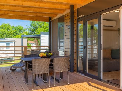 campsite-park-umag-mobile-home-adria-garden-terrace-sunbeds