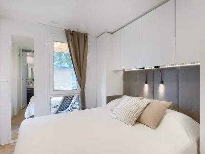 campsite-park-umag-mobile-home-adria-interior-bedroom-3