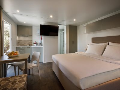 naturist-campsite-koversada-mobile-home-superior-bay-interior-bedroom