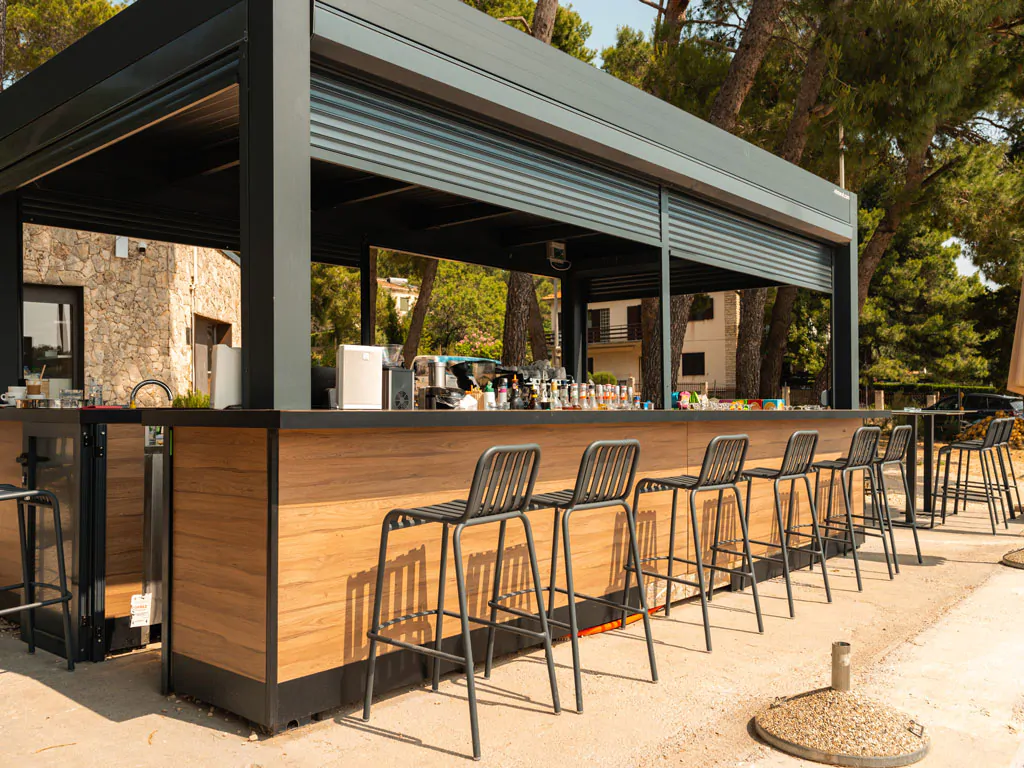 taber-pasman-campsite-bar
