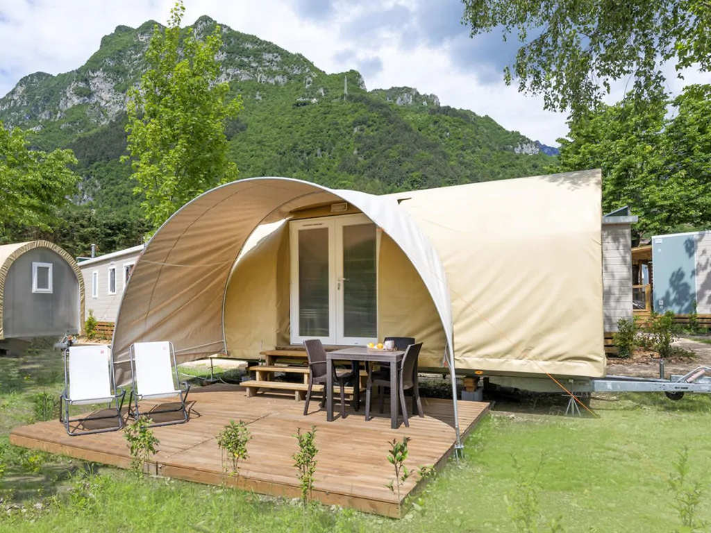 weekend-glamping-resort-coco-suite