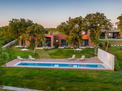campsite-papafigo-villa-voliera-exterior-pool