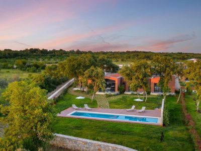 campsite-papafigo-villa-voliera-exterior-pool-air-view