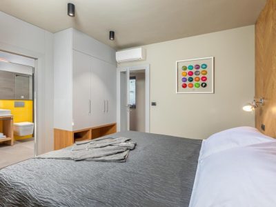 campsite-papafigo-villa-voliera-interior-bedroom-suite