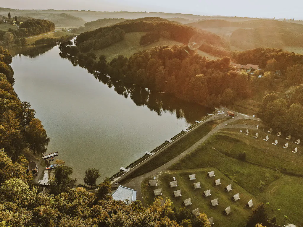 falkensteiner-premium-camping-lake-blagus-exterior-lake-iii