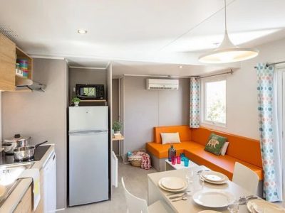 lanterna-premium-camping-resort-premium-c-interior-kitchen