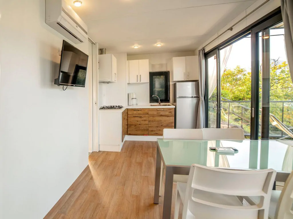 vacanze-glamping-boutique-interior-living-room