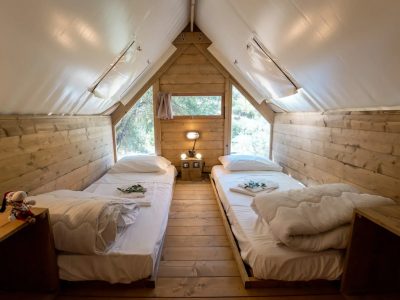 vacanze-glamping-boutique-air-dreamer-3-exterior-air-dreamer-single-beds