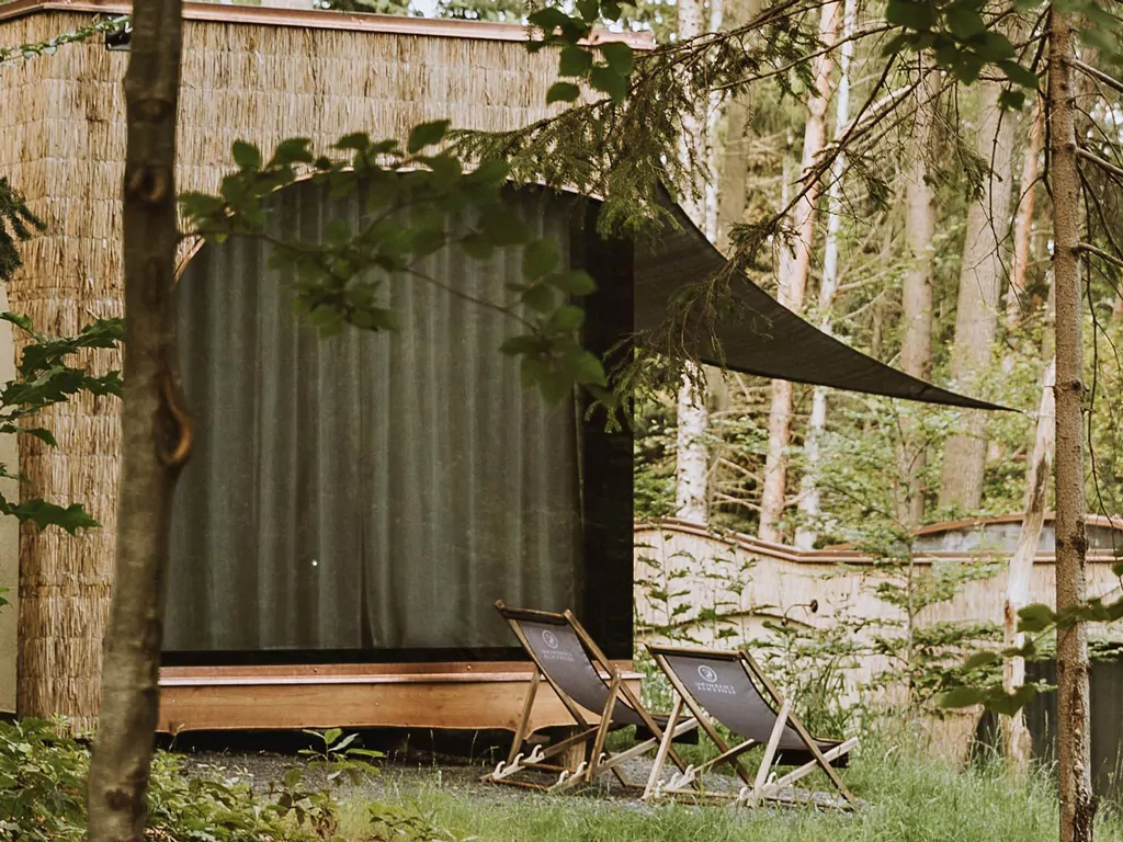falkensteiner-premium-camping-lake-blagus-lake-house-exterior-front-view