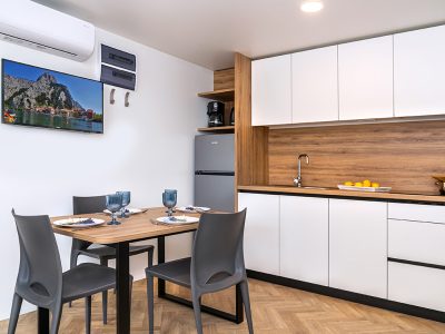 campsite-galeb-mobile-home-adria-superior-a-2