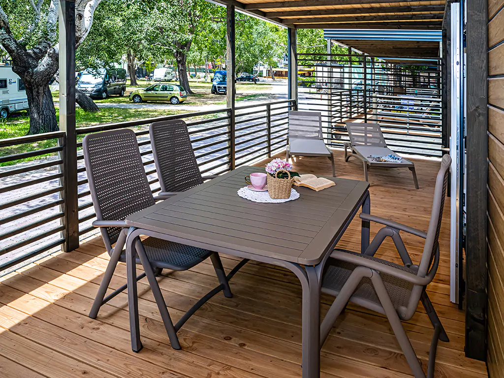campsite-galeb-mobile-home-terrace