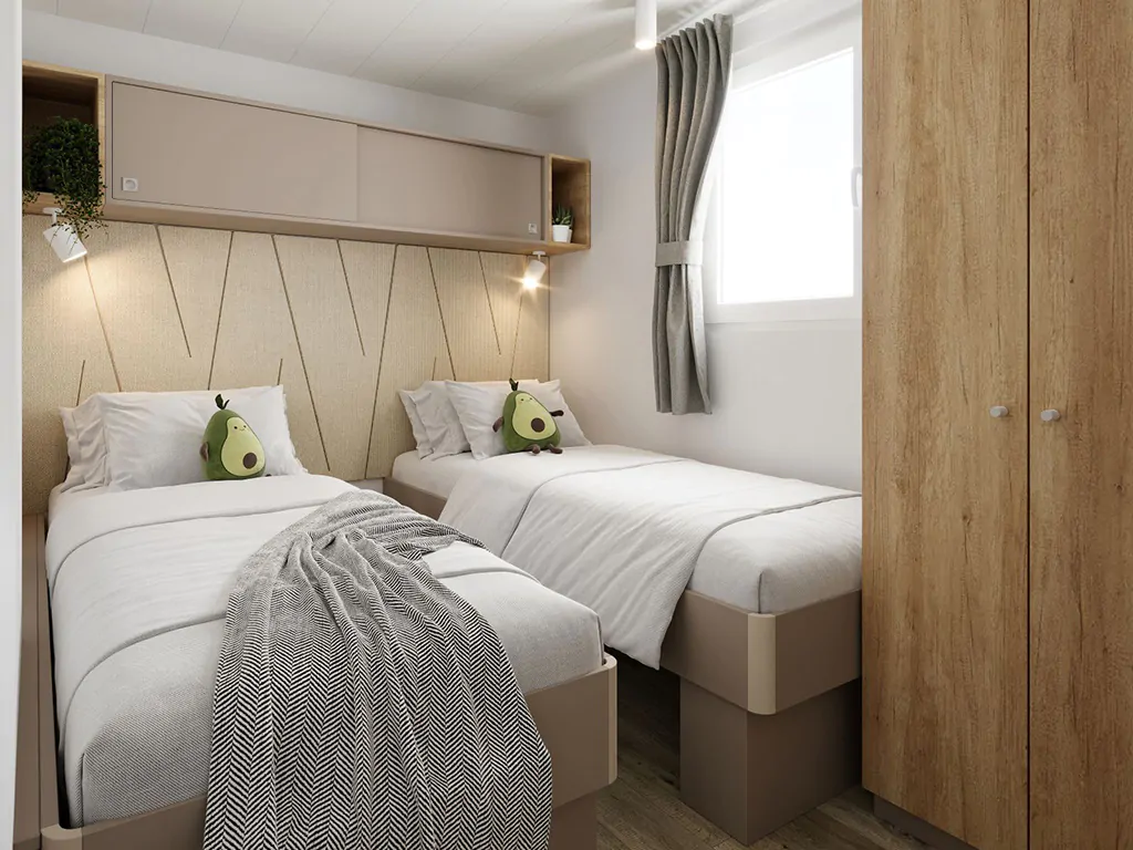 campsite-glavotok-mobile-home-deluxe-family-home-interior-bedroom-single-beds-2