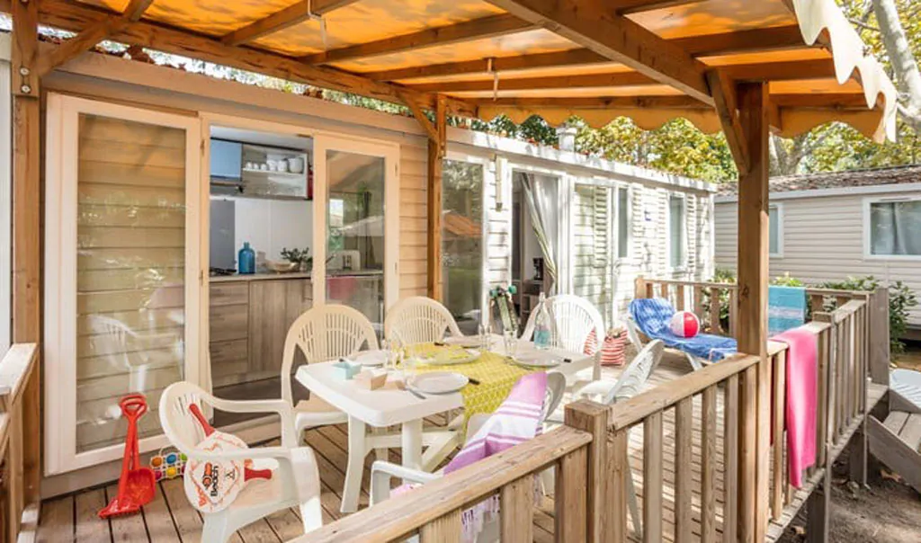 campsite-park-umag-mobile-home-comfort-a-for-6-persons-exterior-terrace-i
