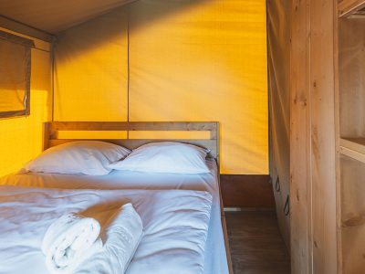 campsite-vita-terme-tuhelj-glamping-tent-interior-bedroom