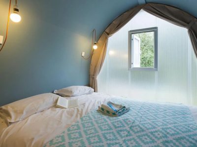 sivinos-camping-boutique-glamping-tent-coco-suite-interior-double-bed