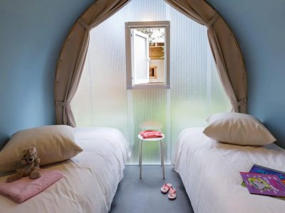 sivinos-camping-boutique-glamping-tent-coco-suite-interior-single-beds