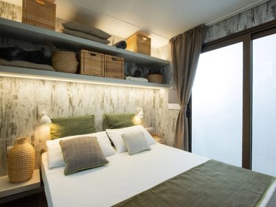 camping-cisano-san-vito-mobile-home-interior-bedroom-i