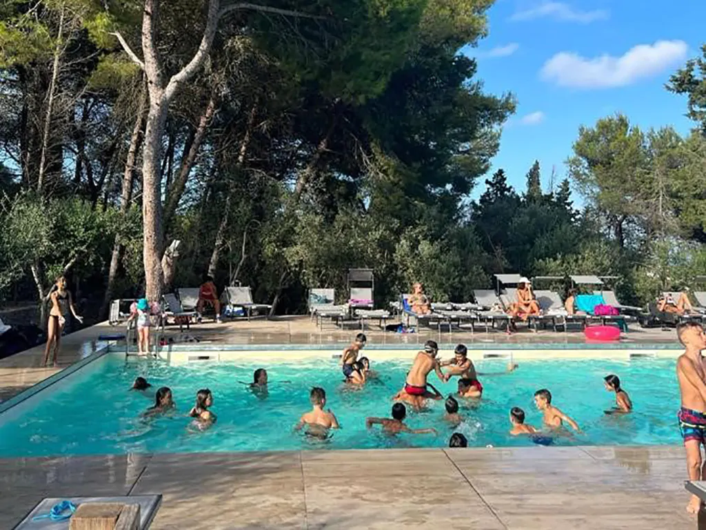 camping-la-scogliera-pool-iii