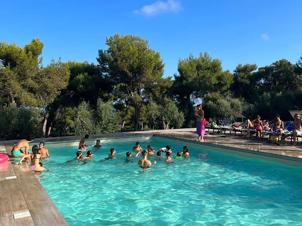 camping-la-scogliera-pool