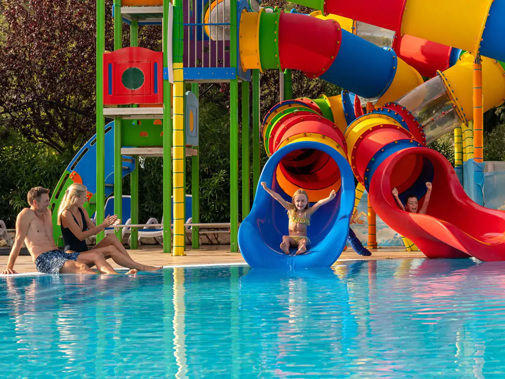 campsite-oliva-activities-swimming-pool
