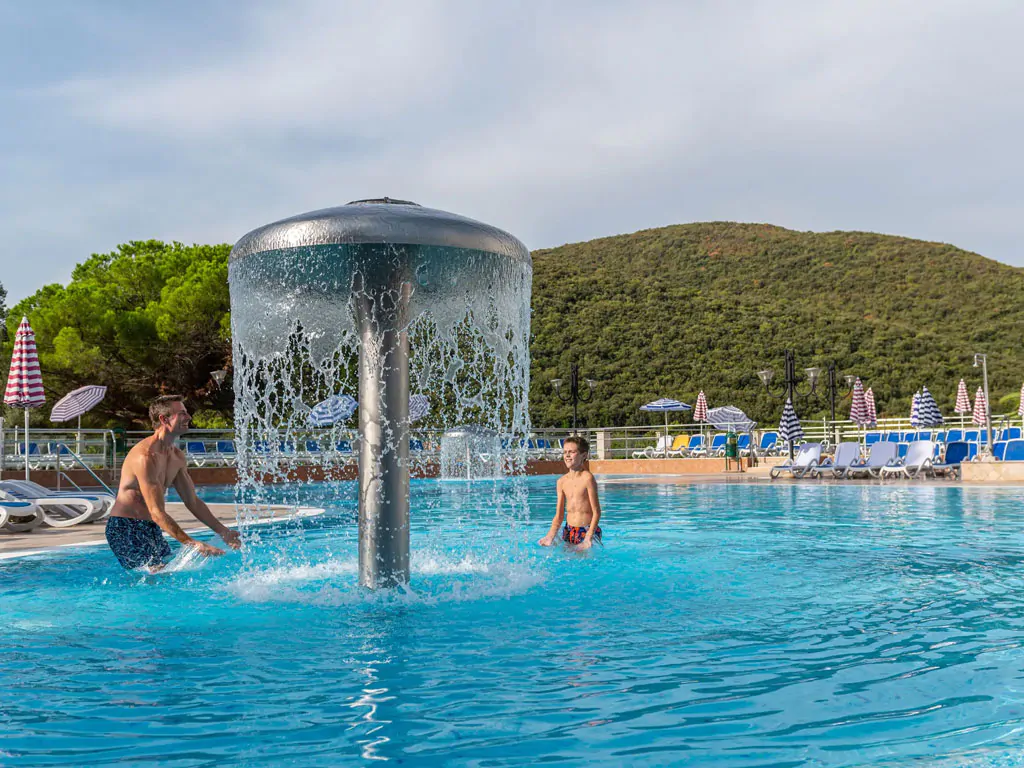 campsite-oliva-swimming-pool