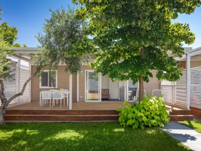 kamp-oliva-premium-for-6-view-from-the-front
