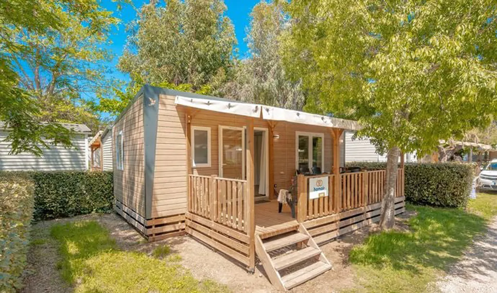 campsite-klenovica-comfort-exterior-front-view-2
