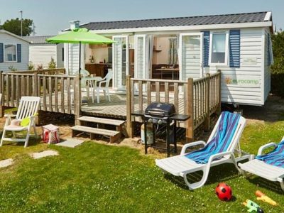 campsite-klenovica-comfort-exterior-front-view-ii