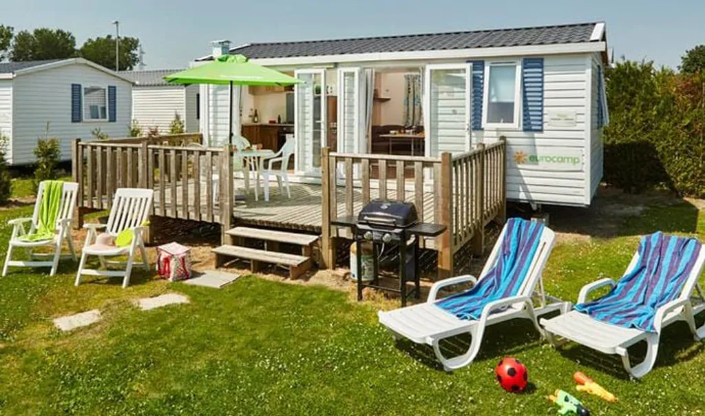 campsite-klenovica-comfort-exterior-front-view-ii