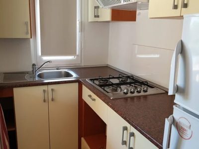 campsite-simuni-classic-plus-interior-kitchen
