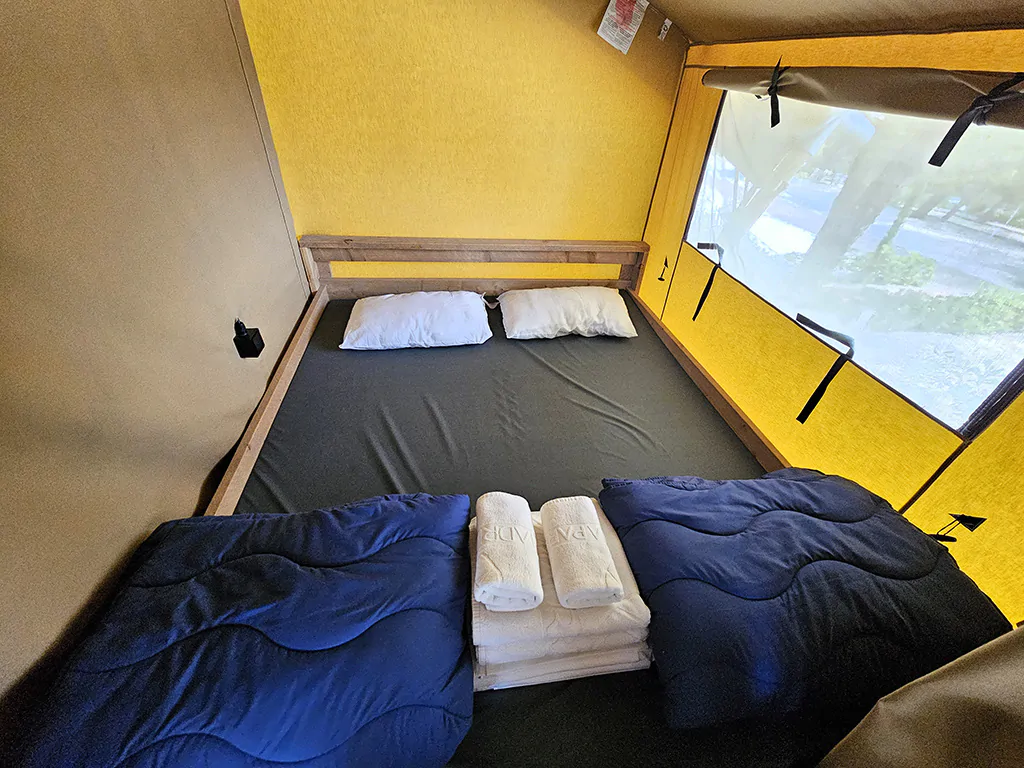 amadria-park-trogir-glamping-kalahari-bedroom-double-bed