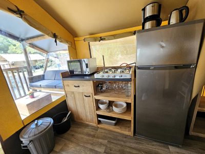 amadria-park-trogir-glamping-kalahari-kitchen