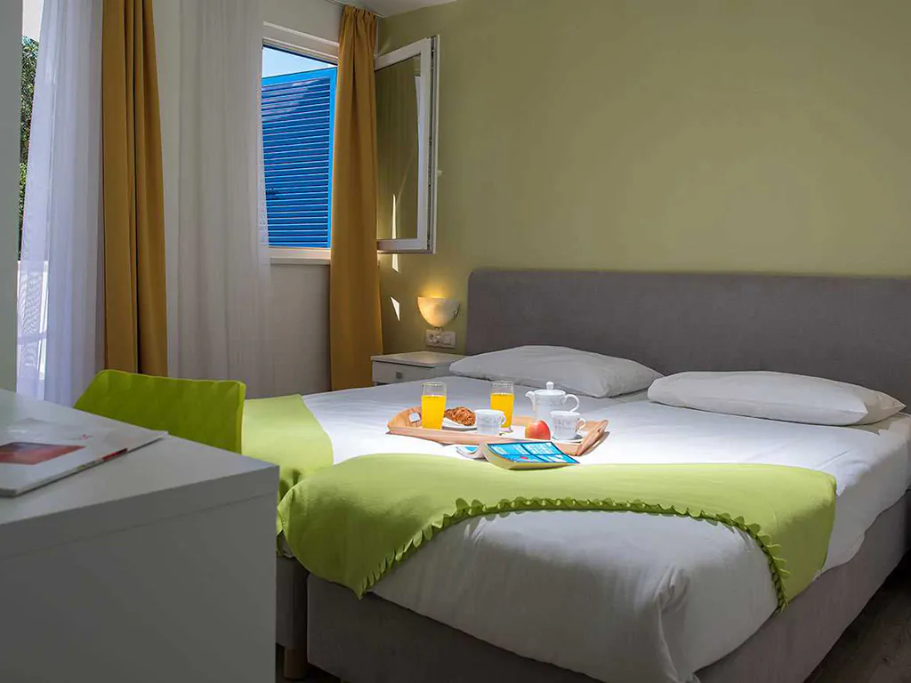 aminess-port-9-apartment-olea-bedroom
