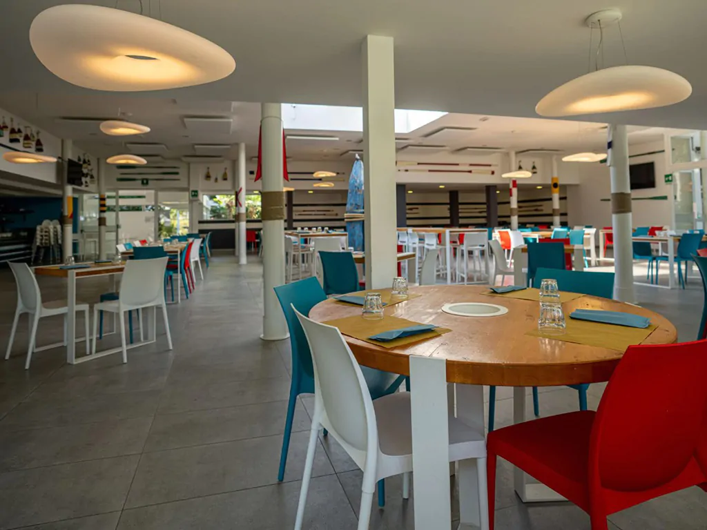 camping-malibu-beach-restaurant